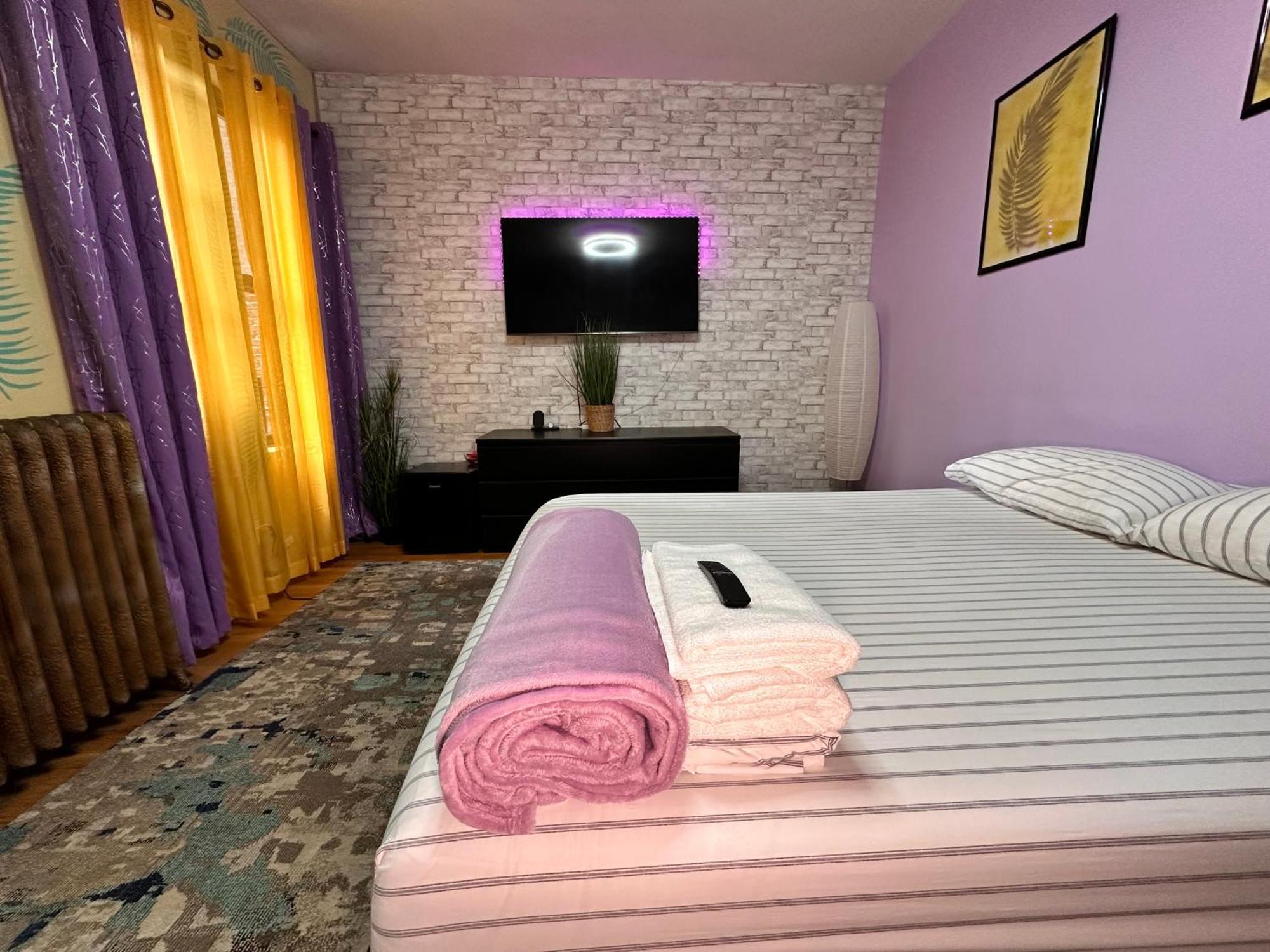 Modern Xl Queen Room Comfort & Character In Harlem New York Extérieur photo
